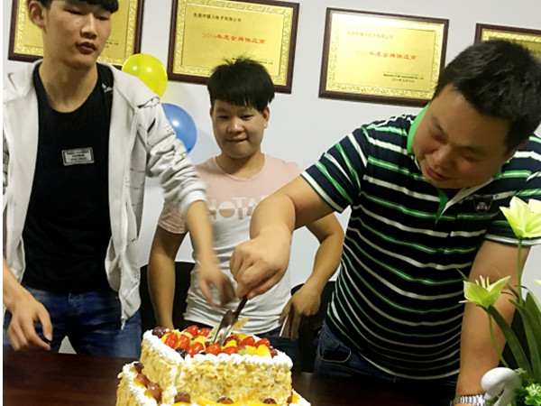 生日会